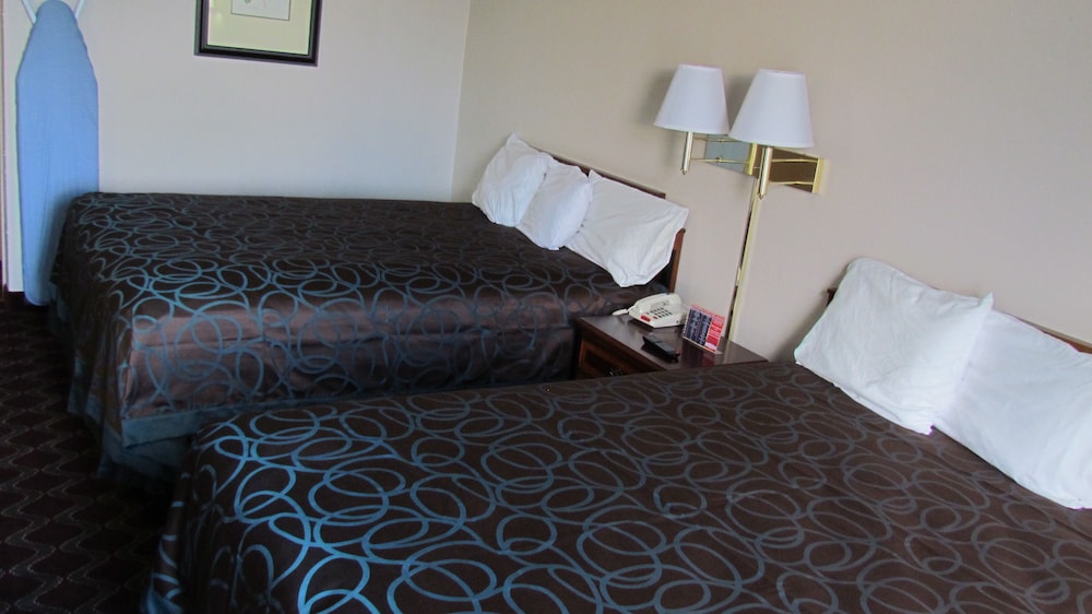 USA Inn and Suites Springfield Ohio - photo 7
