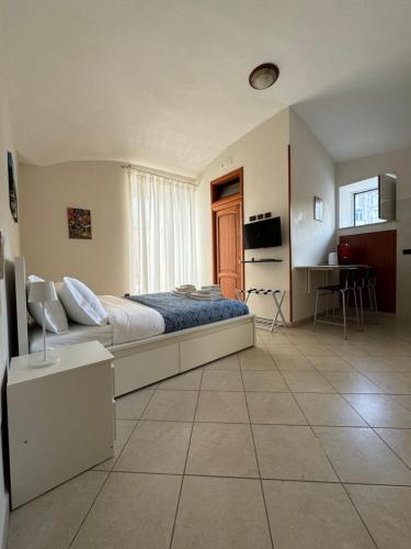 Art Suite Nel Cuore Di Portici — 4-Star Luxury Hotel in Portici, Italy
