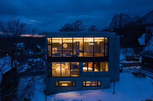 Nero - carbon neutral hotel in Unknown City