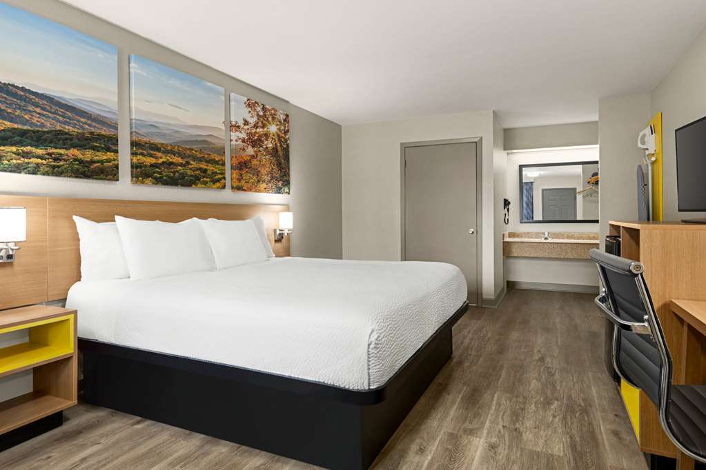 Days Inn by Wyndham Fulton - photo 11
