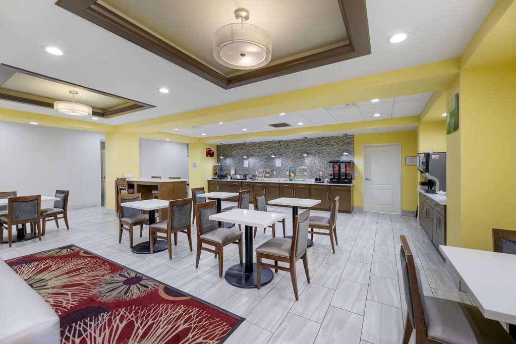Quality Inn & Suites Carlsbad Caverns Area - photo 28