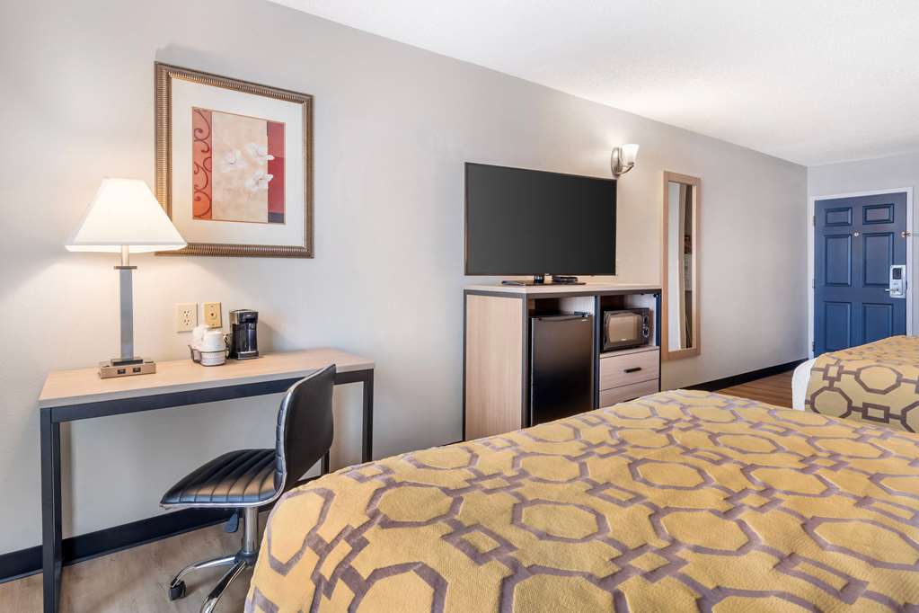Baymont by Wyndham Kennesaw - photo 11