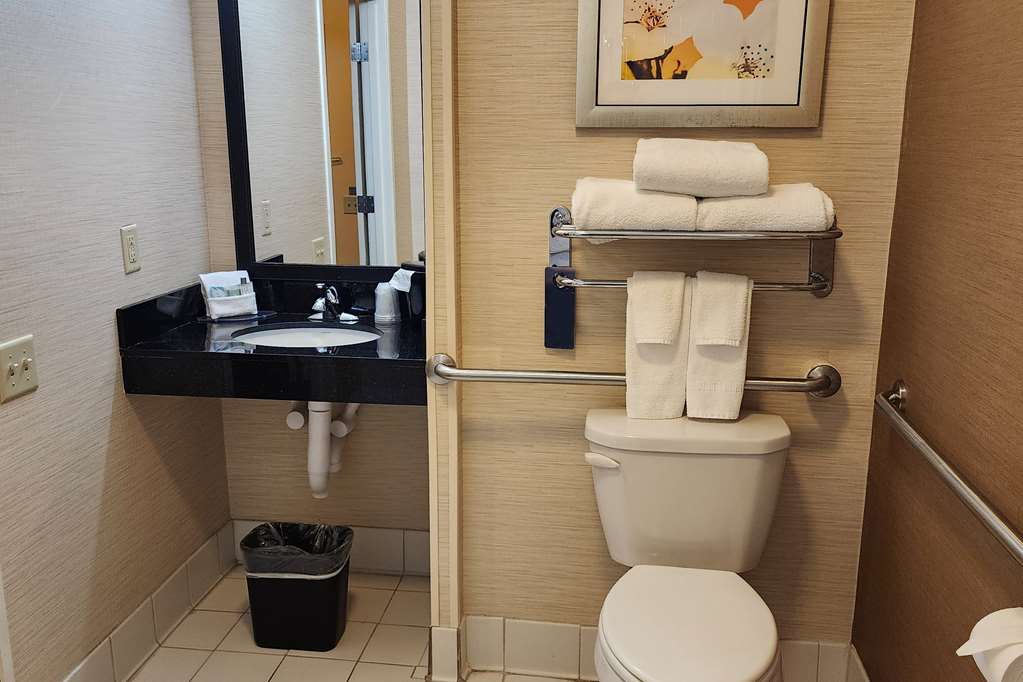 AmericInn by Wyndham St. Cloud MN Shopping Area - photo 16