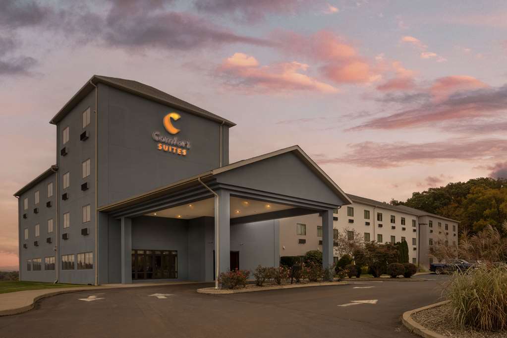 Comfort Suites Bloomsburg - photo 4