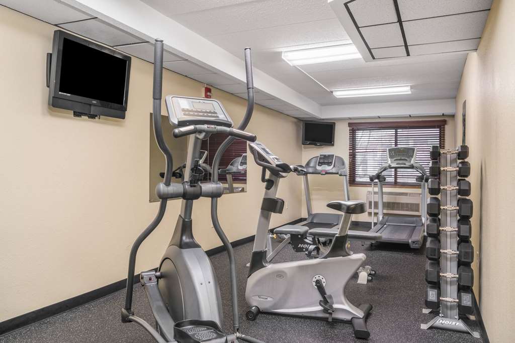 AmericInn by Wyndham Fargo West Acres - photo 8