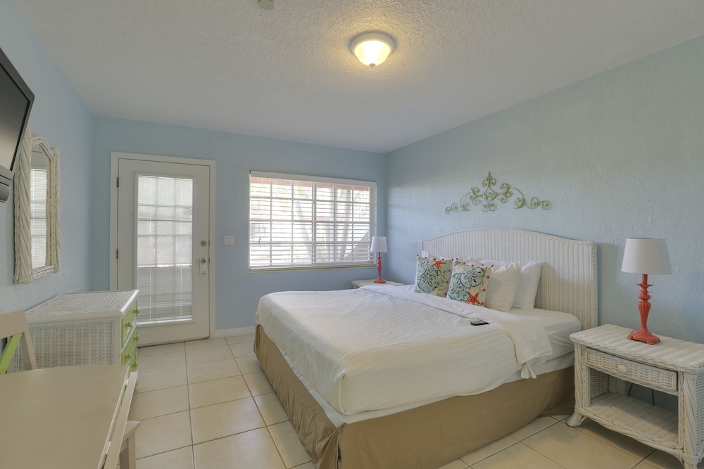 Blind Pass Resort Motel - photo 32