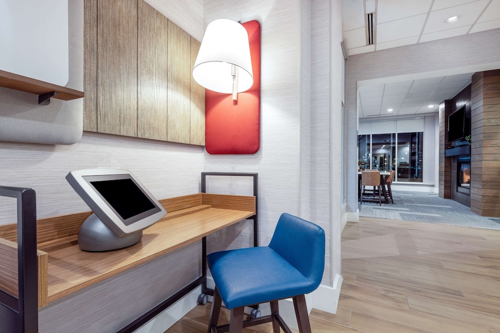 Hilton Garden Inn Albuquerque Journal Center - photo 30