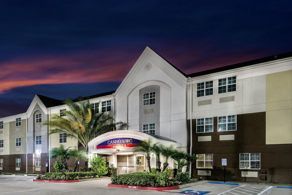 Candlewood Suites Galveston by IHG - photo 31