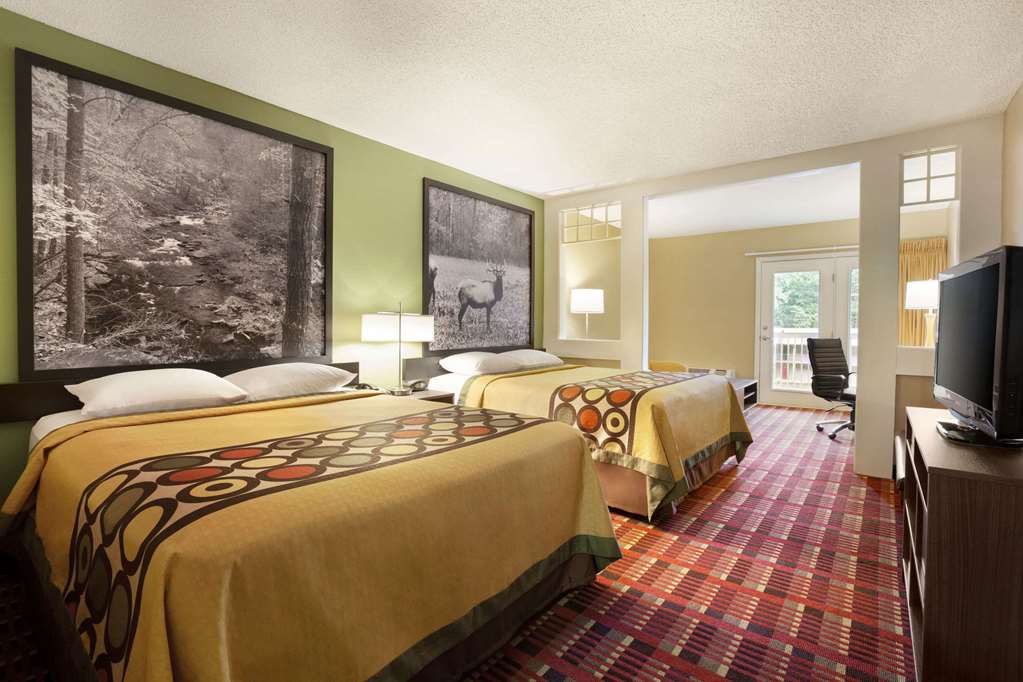Super 8 by Wyndham Cherokee - photo 18