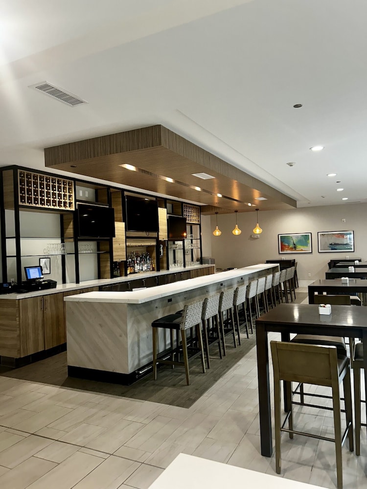 Hilton Garden Inn Biloxi - photo 28