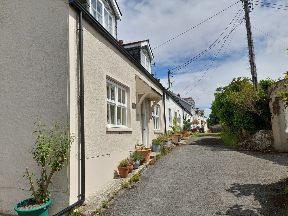 1 Cheriton Row in Pembroke, United Kingdom