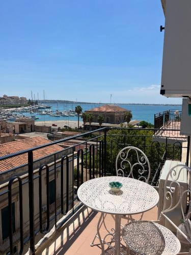 Allen apartments — 4-Star Luxury Hotel in Siracusa, Italy