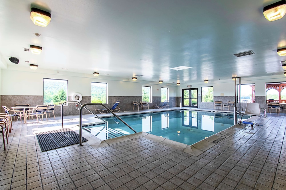Hampton Inn Pine Grove - photo 38