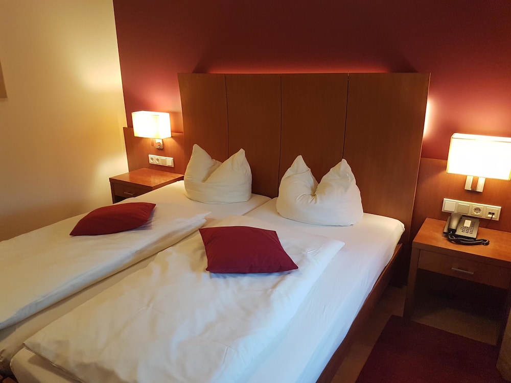 Hotel zum Mühlengarten in Nittel, Germany