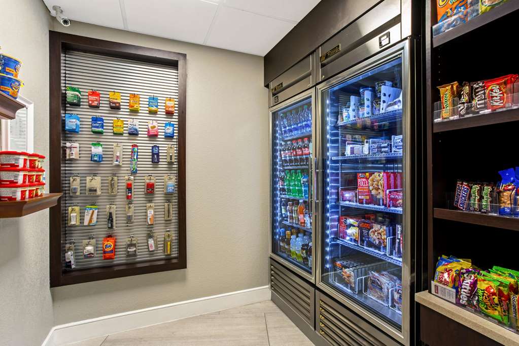 La Quinta Inn & Suites by Wyndham Boston Andover - photo 30