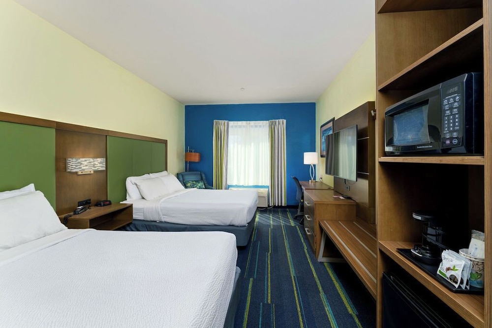 Triple Play Resort Hotel & Suites - photo 26