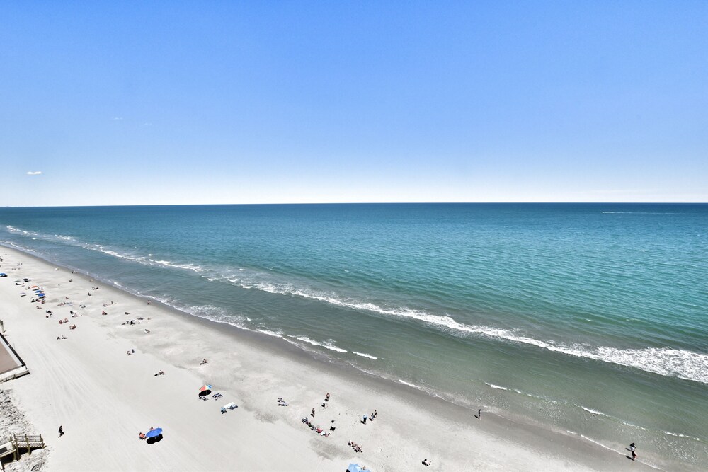 1405 Waters Edge Resort 1 Bedroom Condo by RedAwning - photo 36