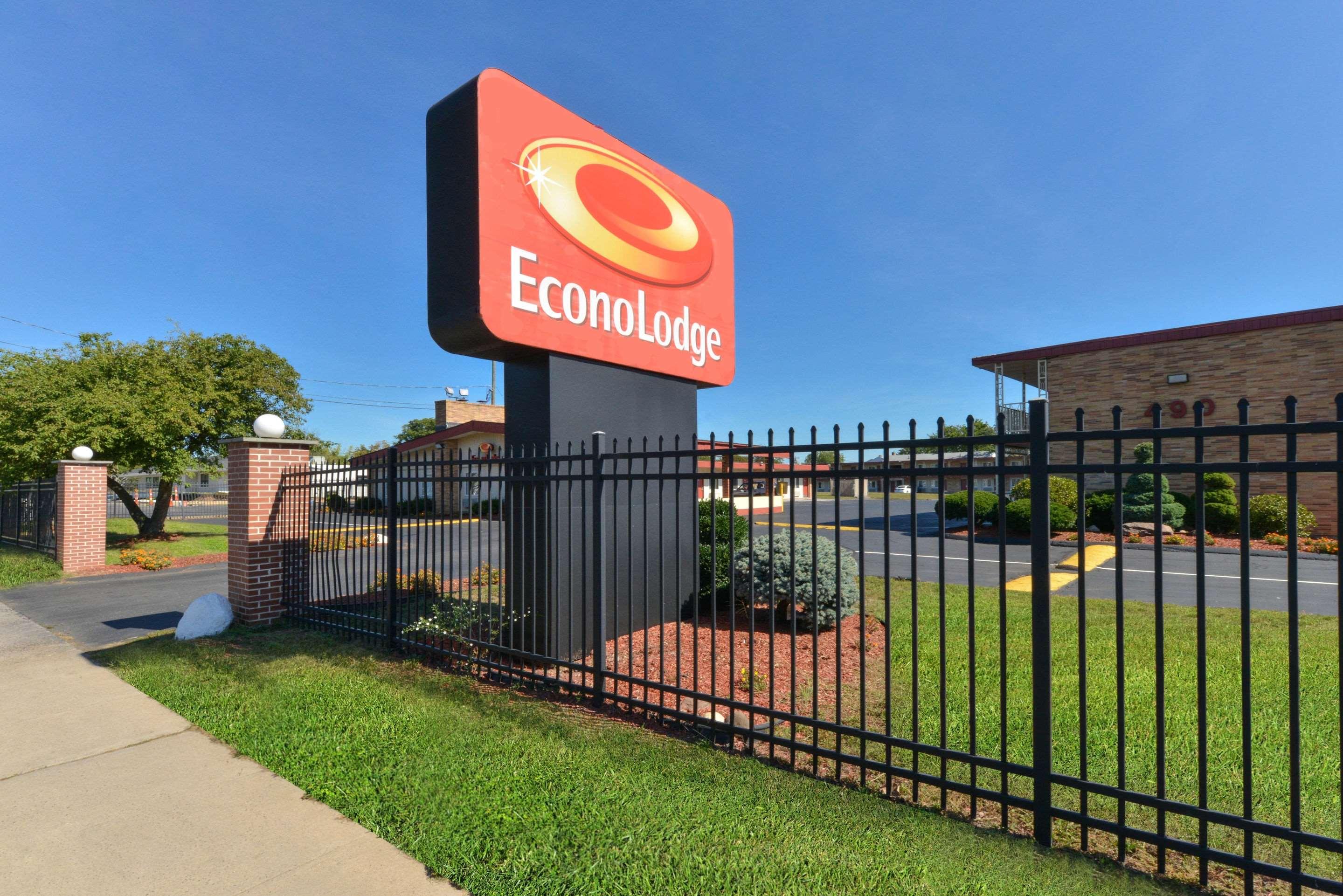 Economy Inn East Hartford CT - photo 33