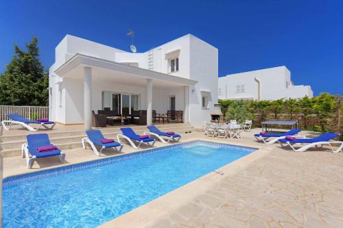 Villa Sagitaro — 4-Star Luxury Hotel in Santanyi, Spain