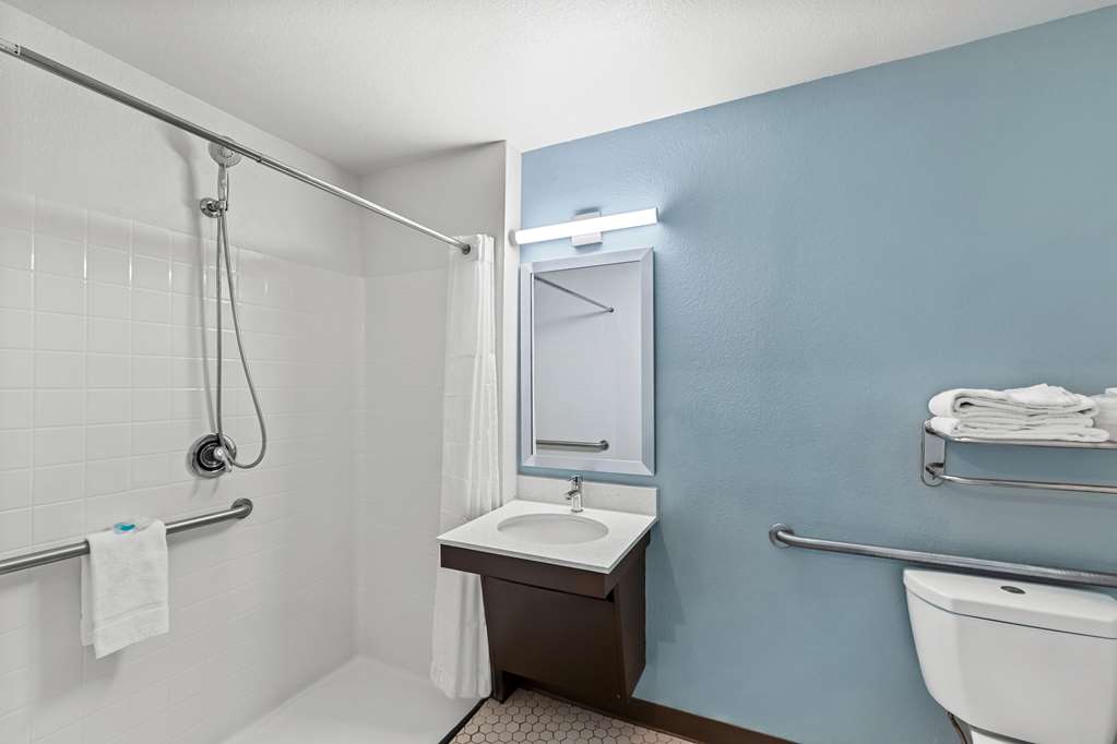 WoodSpring Suites Austin North I 35 - photo 18