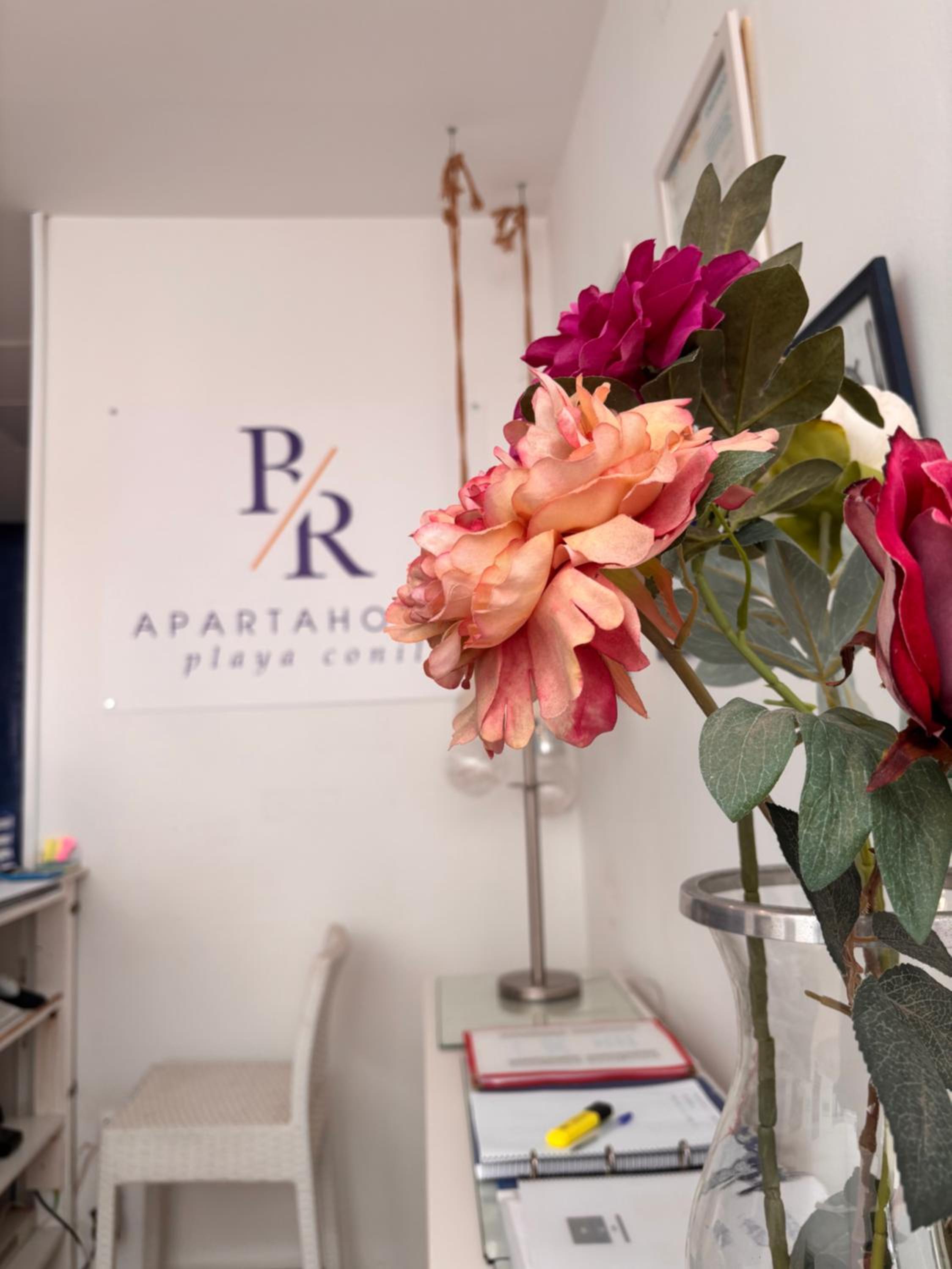 Apartahotel Rompeolas — 4-Star Luxury Hotel in Conil De La Frontera, Spain