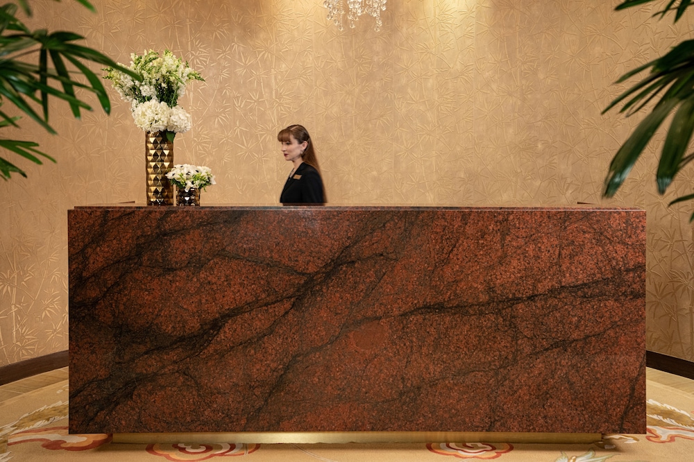 The Venetian Prestige Club Lounge - photo 5