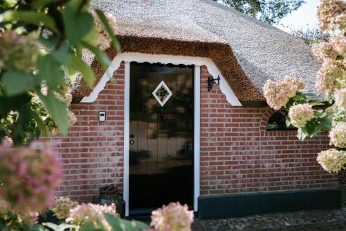 Hoeve 6 - carbon neutral hotel in Uffelte
