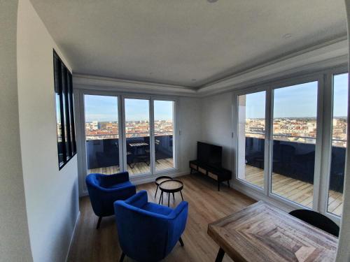 Ultra Centre Certainement la Plus Belle Vue de Pau in Pau, France