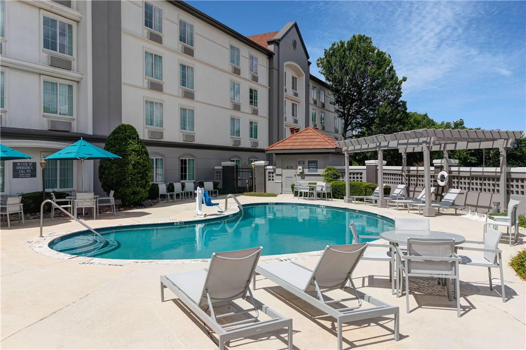La Quinta Inn & Suites by Wyndham Sherman - photo 15