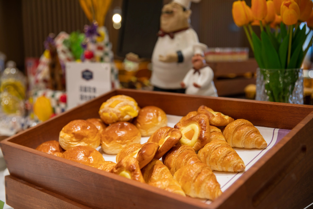 Hampton by Hilton Wuhan Baishazhou Avenue Hotel — 4-Star Luxury Hotel in Wuhan, People's Republic of China