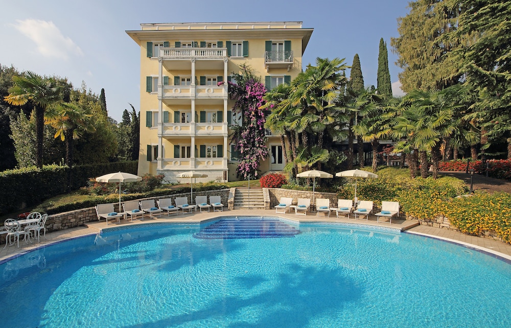 Hotel Villa Sofia - carbon neutral hotel in Gardone Riviera