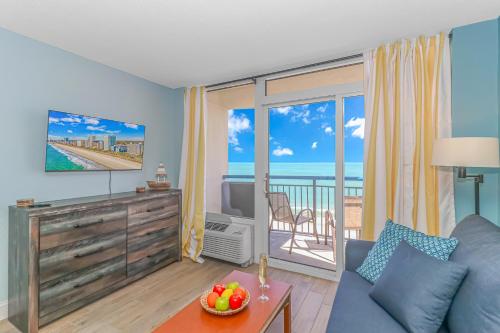 Newly Renovated 1 Bedroom Condo Oceanfront Views Boardwalk 1139 — 4-Star Luxury Hotel in Myrtle Beach, United States