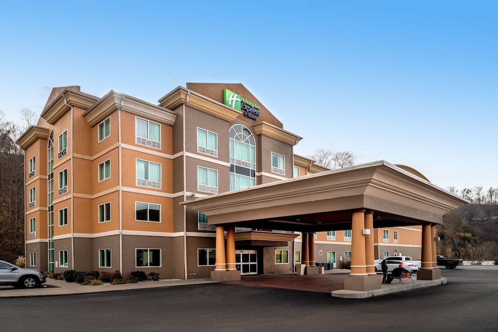 Holiday Inn Express Hotel & Suites Hazard by IHG - photo 44