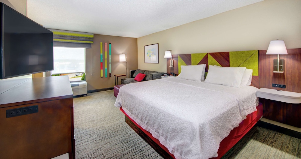 Hampton Inn Gaffney - photo 14