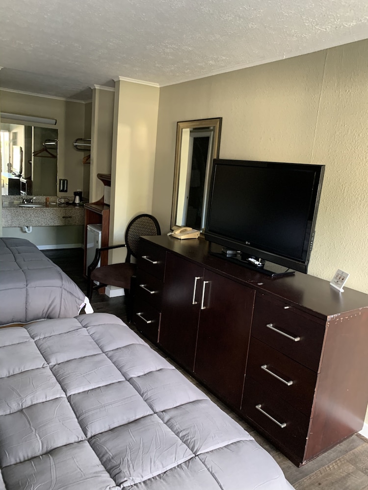 Travel Inn Kingsport - photo 12