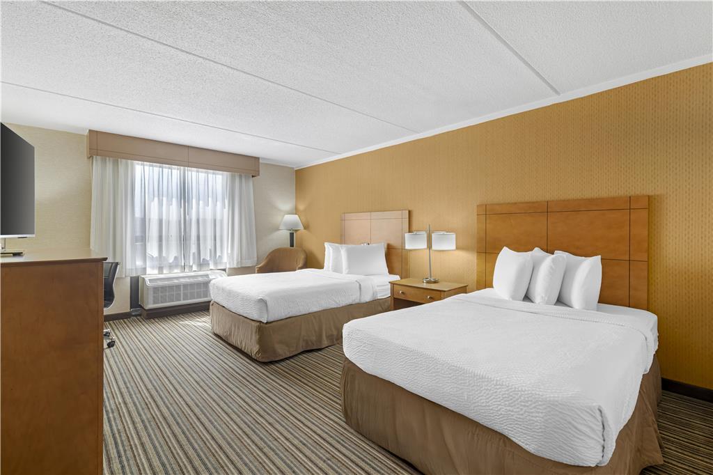 Best Western Royal Plaza Hotel & Trade Center - photo 29