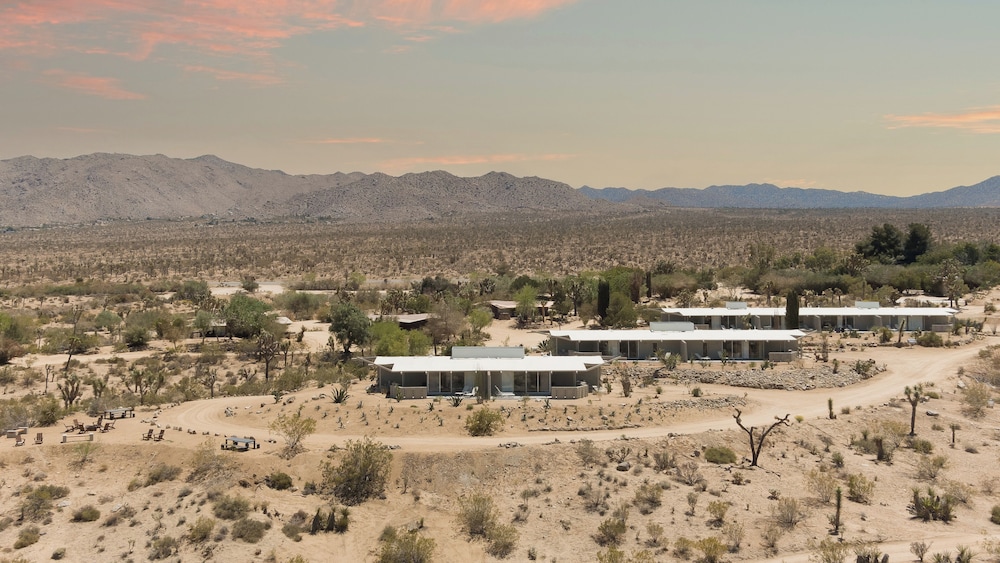 The Bungalows by Homestead Modern at The Joshua Tree Retreat Center - photo 87