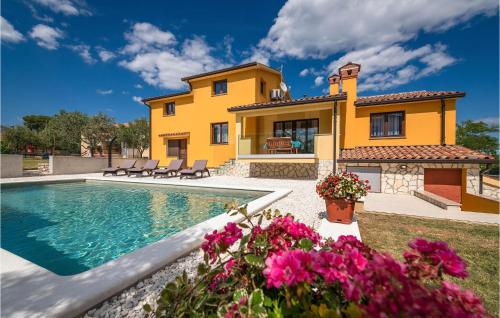 3 Bedroom Nice Home In Barban — 4-Star Luxury Hotel in Barban, Croatia