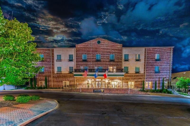 Chateau Saint Denis Hotel — hotel in Natchitoches