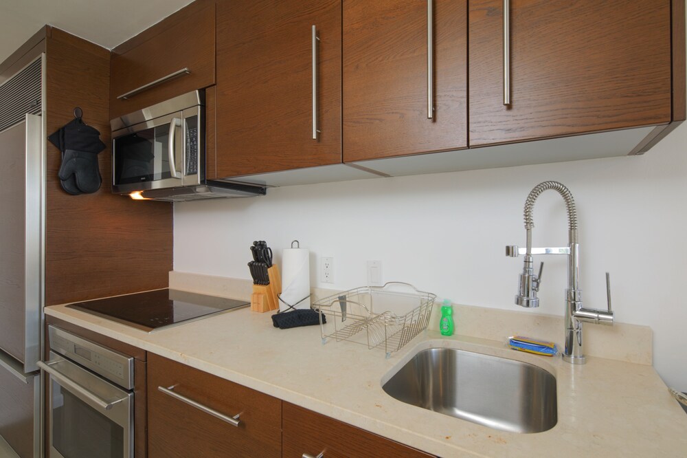 Icon Brickell Downtown W Miami Suites - photo 8