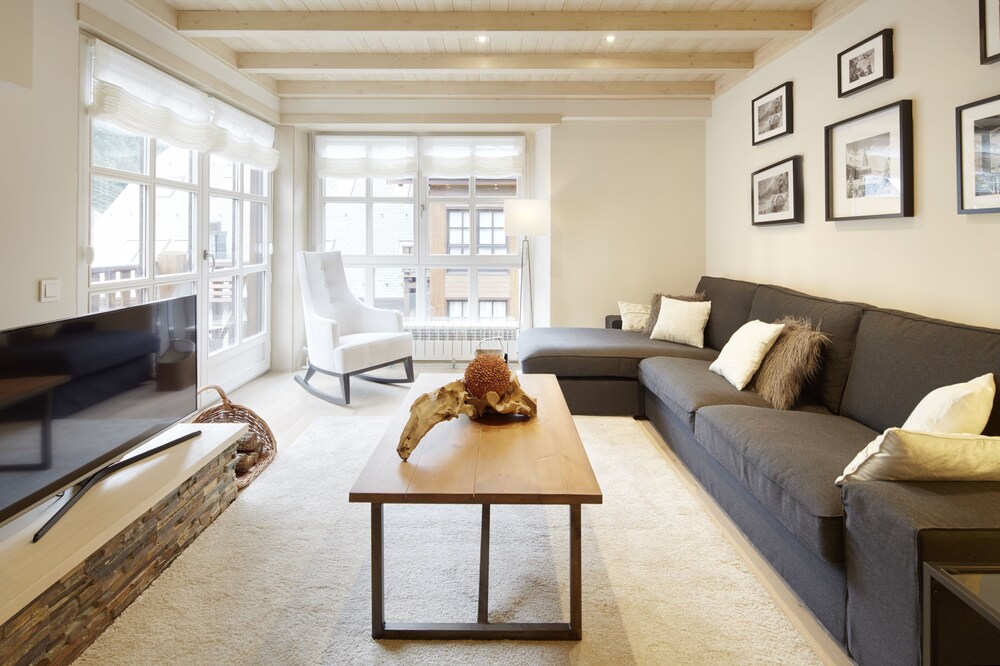 Val de Ruda 43 by FeelFree Rentals — 4-Star Luxury Hotel in Vielha, Spain