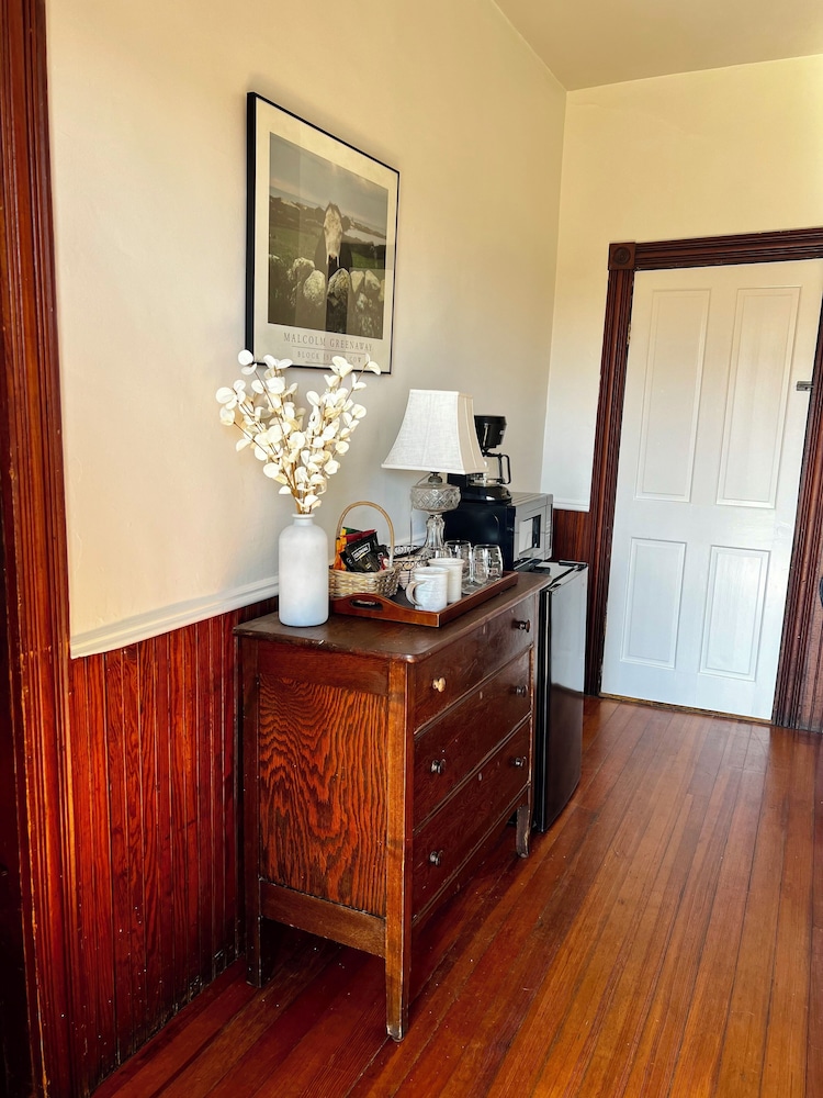 Old Bakery Inn in New Shoreham, United States