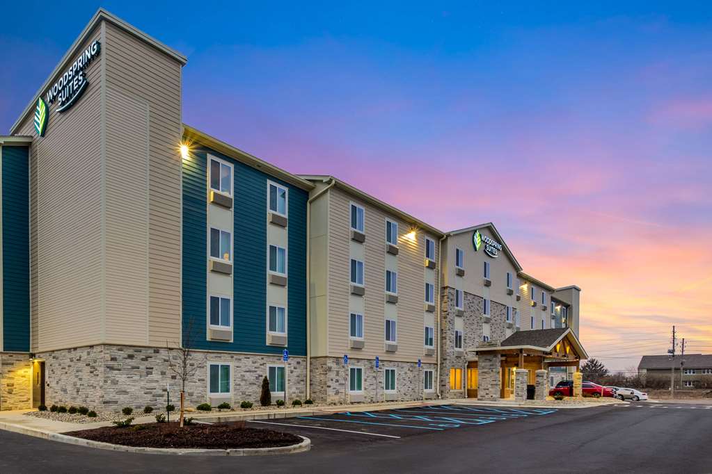 WoodSpring Suites Indianapolis Castleton - photo 4