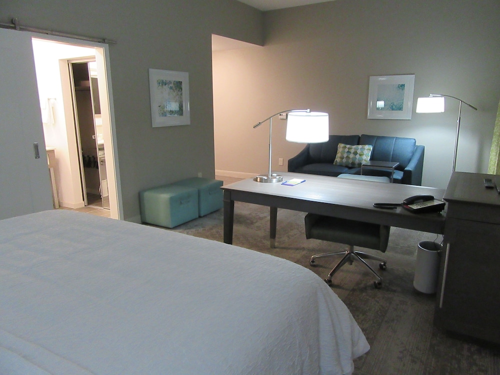 Hampton Inn & Suites Knightdale Raleigh - photo 10