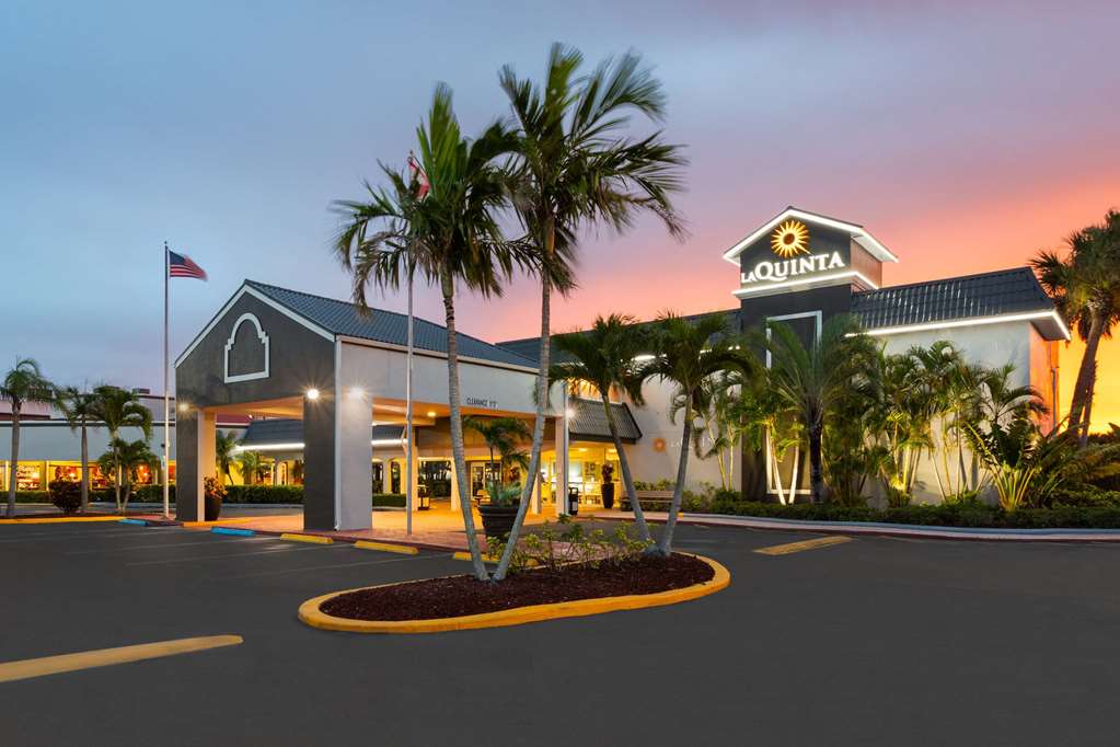 La Quinta Inn by Wyndham Cocoa Beach Port Canaveral - photo 4