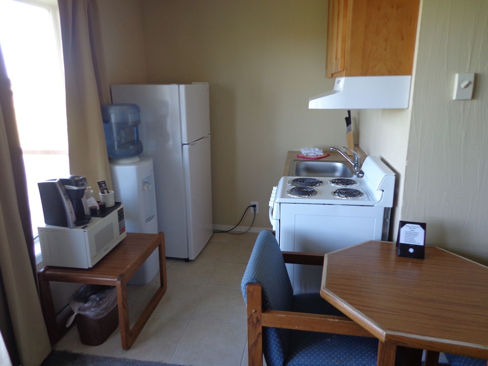Ocean Shores Inn & Suites - photo 20