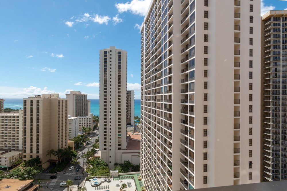 Waikiki Banyan Ocean View Tower 2 Suite 2310 - photo 24