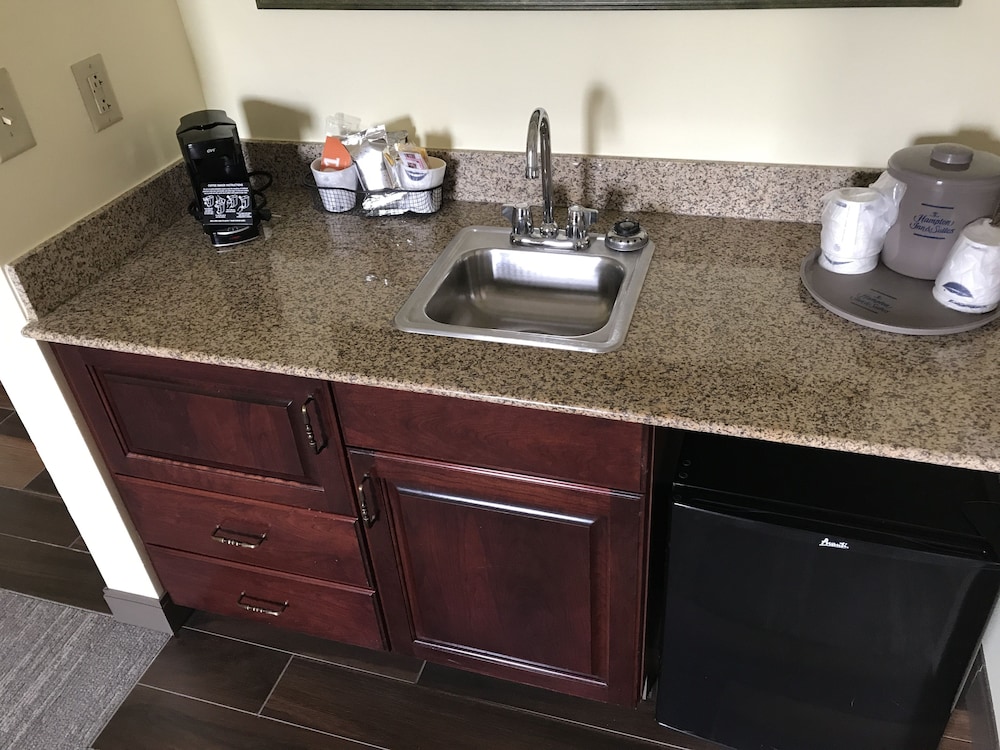 Hampton Inn & Suites Lamar - photo 61