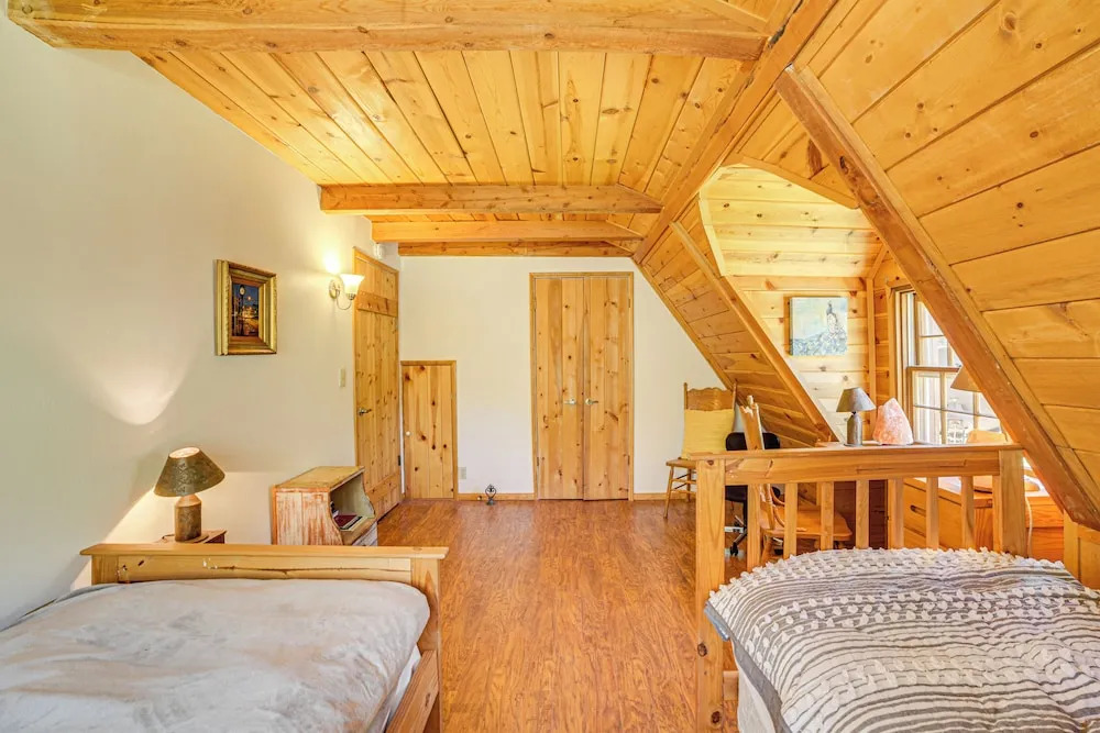 Pine Mountain Club Log Cabin w Resort Amenities - photo 5
