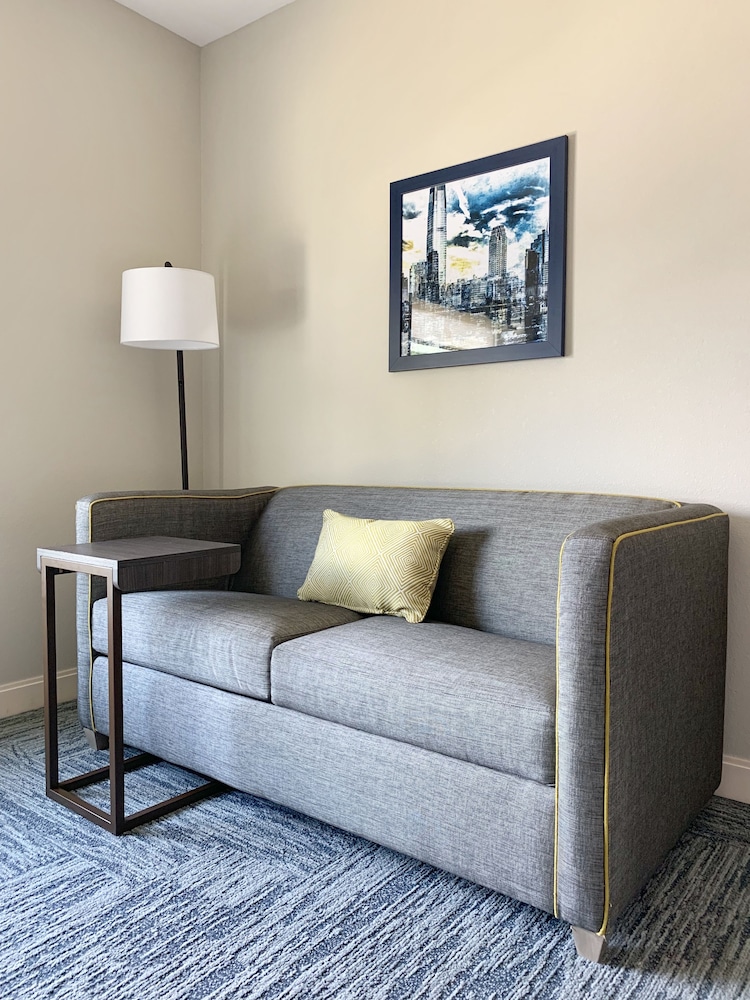 Hampton Inn Cranbury - photo 14